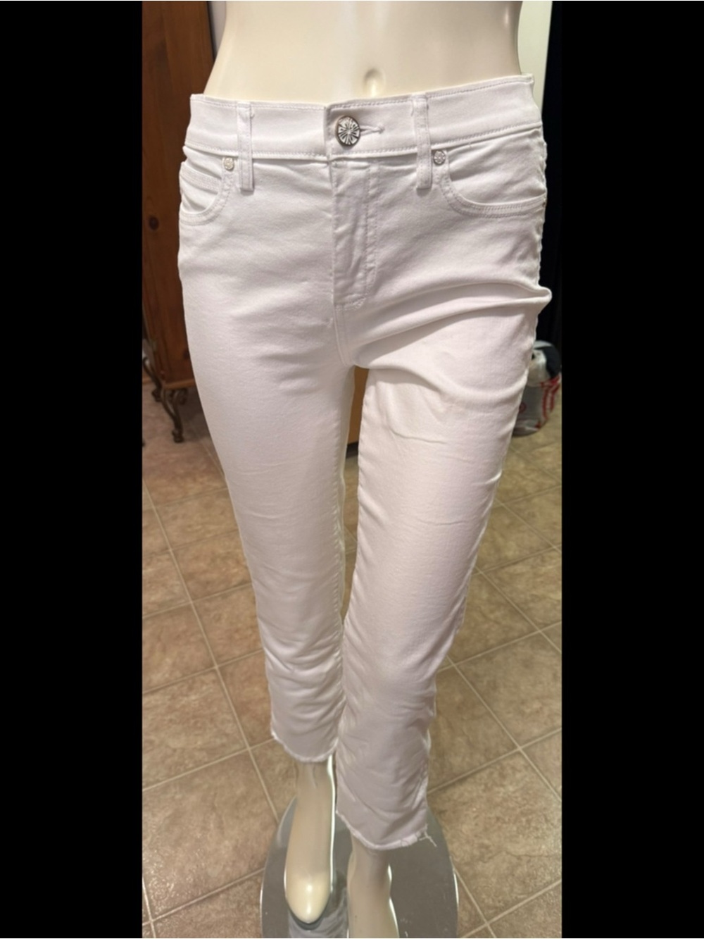 Lilly Pulitzer White Cropped Slim Jeans